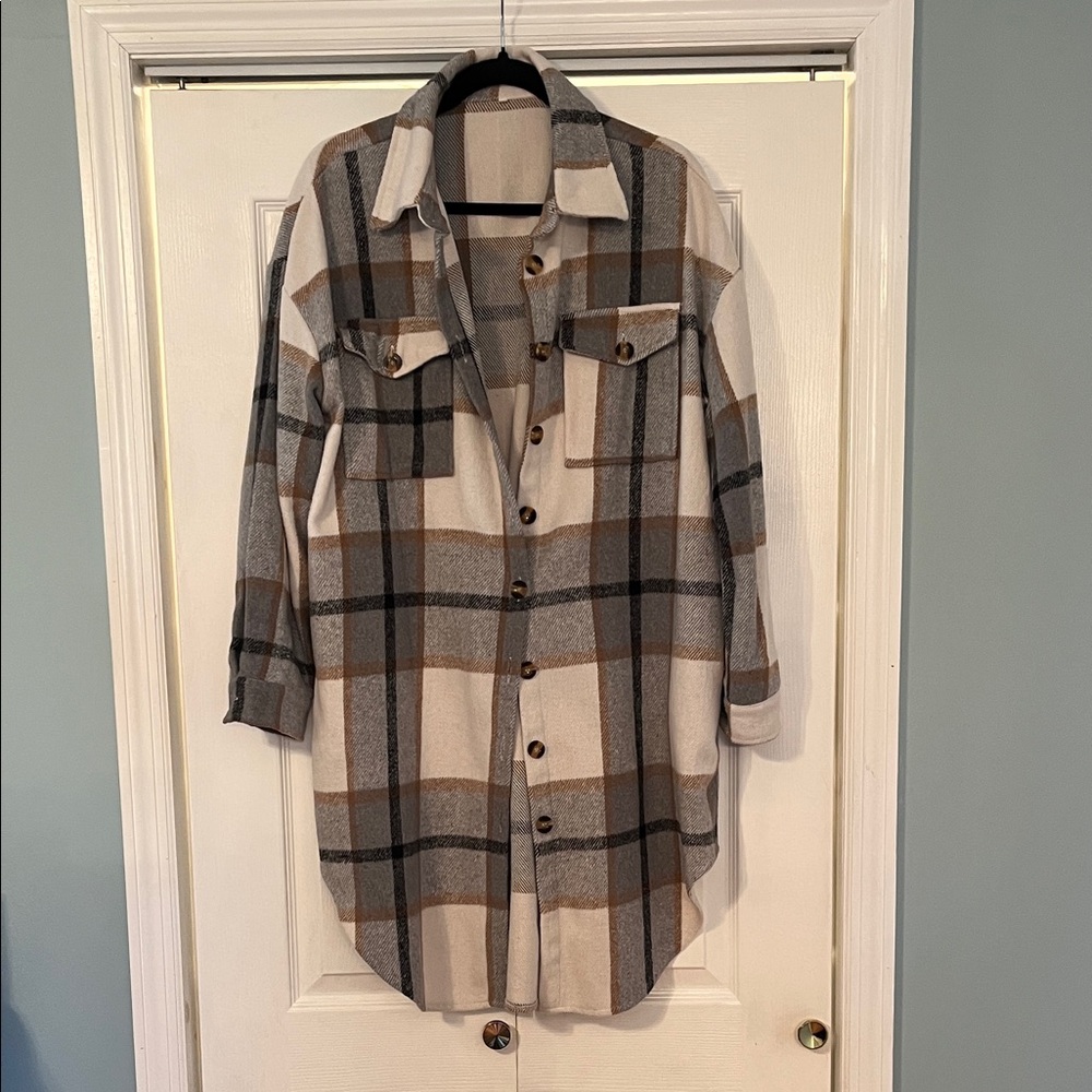 Plaid Button-Front Shacket in Cream, Gray & Brown